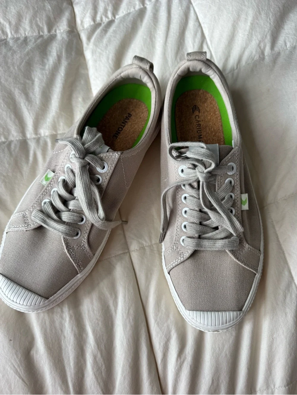 Cariuma x Pantone Canvas Sneakers Beige Gray Men’s US 9.5 EU 42